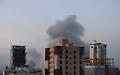 A Hormuz scambi di attacchi Iran-Usa, Trump "La tregua continua"