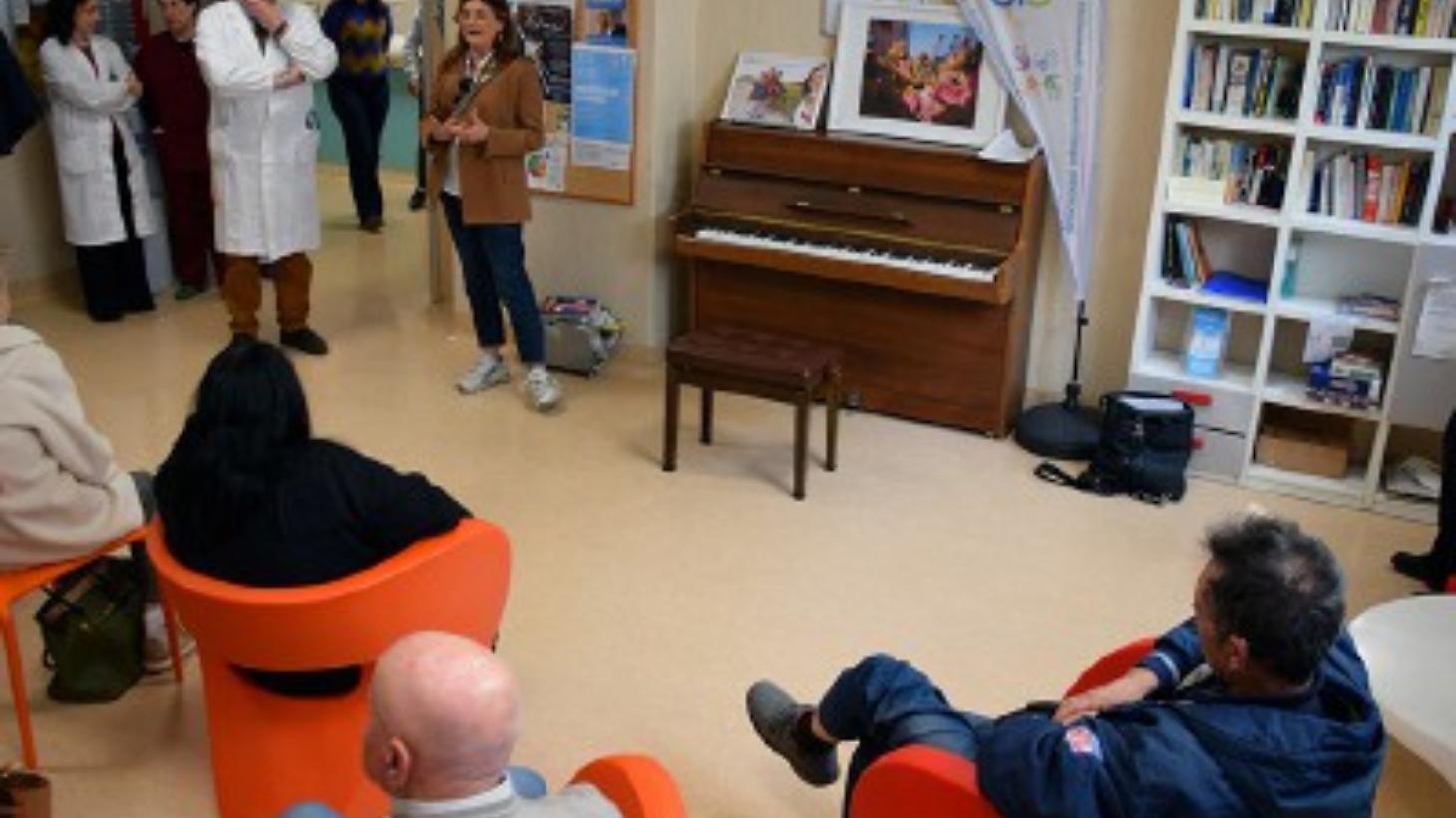 "Musica in corsia" all'ospedale le Scotte