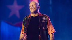 Circo Max - Una notte di hit stasera in tv mercoled&igrave; 28 agosto su Canale 5: ospiti e anticipazioni del concerto di Pezzali