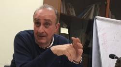 Sanit&agrave;, la Asl Toscana Sud Est perde il direttore generale: per Antonio D'Urso incarico a Trento. C'&egrave; chi piange e c'&egrave; chi brinda 