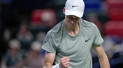 Sinner implacabile. Spazza via Djokovic in due set e vince il Masters 1000 di Shanghai