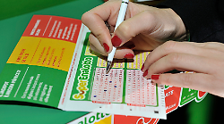 SuperEnalotto, due 5 centrati in Toscana. Ma è ancora caccia al jackpot del 6