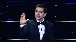 Claudio Gio&egrave;, chi &egrave; il volto di Mike Bongiorno nella fiction Rai: anni, film, vita privata e il complimento da Tot&ograve; Riina