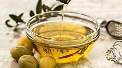 E' toscano il miglior olio extravergine d'oliva biologico del mondo