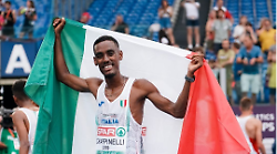 Chiappinelli show, record italiano nella maratona