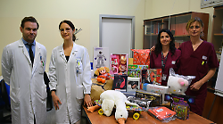 Scotte, la Radioterapia manda i regali ai bambini ucraini