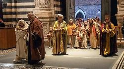 Siena: il miglior presepe vivente d'Italia è arrivato in Duomo