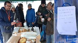 Crisi Beko, dolci e un biglietto al presidio: "Forza ragazzi!"