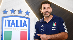 Gigi Buffon a Ballando con le Stelle: la carriera sportiva, i tradimenti e l'amore con Ilaria d'Amico