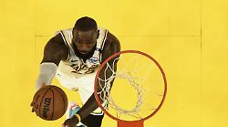 LeBron James compie 40 anni, tutti i record della stella Nba dei Los Angeles Lakers