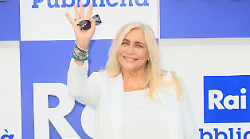 Domenica In oggi in tv 12 gennaio su Rai 1: ospiti e anticipazioni del programma condotto da Mara Venier