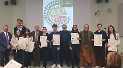 Ecco gli studenti più bravi dei licei poliziani: premiati dal preside e dal sindaco