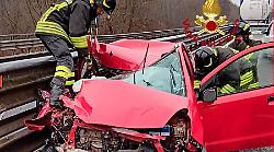 Bruttissimo incidente sulla Siena-Bettolle, un 51enne in gravi condizioni alle Scotte