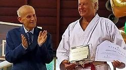 Karate, assegnato il settimo Dan al maestro mensanino Gianni De Santis
