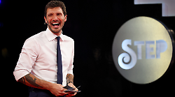 Stefano De Martino&nbsp;torna in tv con Affari tuoi e Stasera tutto &egrave; possibile, marted&igrave; 4 febbraio: boom di ascolti e di commenti positivi per il conduttore