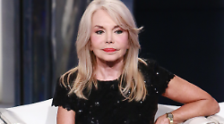 Maria Giovanna Elmi ospite di  Andrea Delogu a La porta magica: i due matrimoni, la causa contro la Rai e l'operazione da giovanissima 