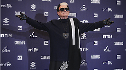 Belve anticipazioni. Malgioglio mattatore con i suoi tatuaggi