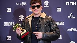 Eurovision sì o no per Olly? La Rai attende la sua decisione entro il 23 febbraio. Sui social già si pensa a Lucio Corsi o Gabry Ponte con Tutta l'Italia