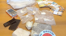 Droga, arrestata una donna trovata in possesso di oltre 1 kg di cocaina