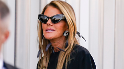 Anna Dello Russo ospite di Silvia Toffanin a Verissimo, chi &egrave;: la carriera nella moda, il matrimonio durato un solo mese e il compagno Angelo Gioia