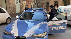 Emergenza sicurezza: 78 persone identificate dalla polizia nel centro di Siena