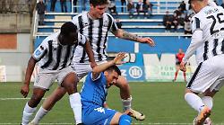 Calcio, Robur sconfitta 2-0 a Foligno. Preoccupazione per il tifoso senese che ha accusato un malore sugli spalti durante l'incontro