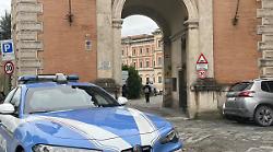 Divieto di ritorno a Siena per quattro persone: questura a tutto campo contro la microcriminalità