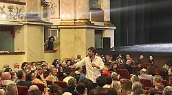 Lastrico col Muflone, trionfo di risate e improvvisazione