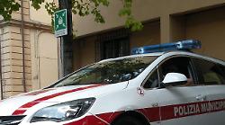 Un'auto si ribalta al Ruffolo