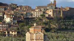 Sicurezza e immigrazione, situazione calda a Chianciano Terme: scontro tra sindaco e opposizione