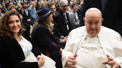 Papa Francesco, Giovanna Romano ha partecipato a gennaio al Giubileo dei giornalisti: "Il Pontefice era già stanco, ricordo le sue mani gonfie e una sua frase mi è rimasta nel cuore"