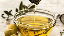 Olio nuovo, resa in aumento e ottima qualità. Quanto costa? Ecco i prezzi