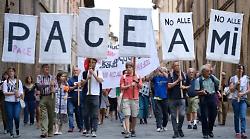 Manifestazione per la pace, la Valdelsa scende in piazza a Poggibonsi