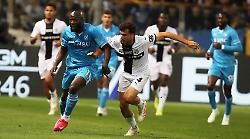 Quando si giocano Napoli-Cagliari e Como-Inter: la Lega serie A ha deciso, in campo venerdì sera alle 20,45