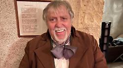 Auguri a Maurizio Mattioli: compie 75 anni l'attore icona della romanit&agrave;