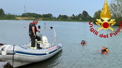 Trovato senza vita il bambino di 10 anni scomparso mentre faceva il bagno nel lago