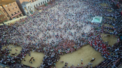 Palio di Siena, firmata l’ordinanza sul montaggio dei palchi in vista della Carriera di agosto: le disposizioni