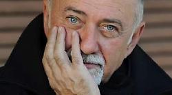 Giorgio Faletti, l'uomo dalle mille vite: il successo in tv, i best sellers, la notte prima degli esami, infine la malattia: quella frase che la moglie non dimentica