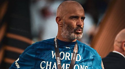 Enzo Maresca trionfa col Chelsea al Mondiale per Club: chi è l'allenatore allievo di Guardiola che ha battuto il grande Psg. Le corna nel derby torinese, i trionfi a Siviglia e l'esonero a Parma, un avvio folgorante di carriera