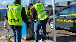 Gasolio non conforme in due distributori della provincia di Siena: rilevata alta infiammabilità