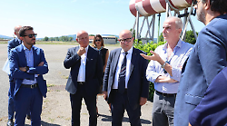 Aeroporto di Ampugnano, il progetto divide Siena: turismo o spreco?

 