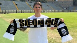 Siena Fc, ufficiale un nuovo giovane centrocampista. Saluta un veterano