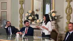 Ridurre il divario digitale: alla Provincia di Siena il confronto tra i sindaci e Poste Italiane