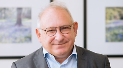 Assemblea Mps: il cda avr&agrave; 15 componenti. Polemica di Bivona a Maione su Lovaglio