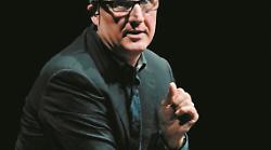 L'attore Paolo Hendel mette in scena lo spettacolo Tempi moderni