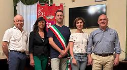 A scuola grembiuli rossi, gialli e verdi ai bimbi per combattere gli stereotipi di genere