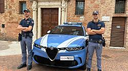Trovato nel centro di Siena giovane tunisino che non rispetta il divieto: la polizia lo fa rimpatriare