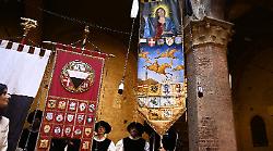 Il Palio delle Grandi occasioni, Francesco De Grandi regala a Siena un'opera raffinata e fortemente simbolica