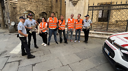Siena, gli ausiliari della Polizia locale già all’opera in centro per migliorare traffico e sosta  

 