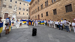 "Vogliamo la pace e l'indipendenza": a Siena la manifestazione dei cittadini ucraini